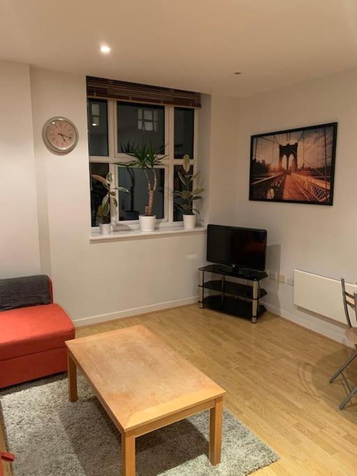 Stunning 2 Bed Flat! Centrally Located In London, Uk! Buitenkant foto