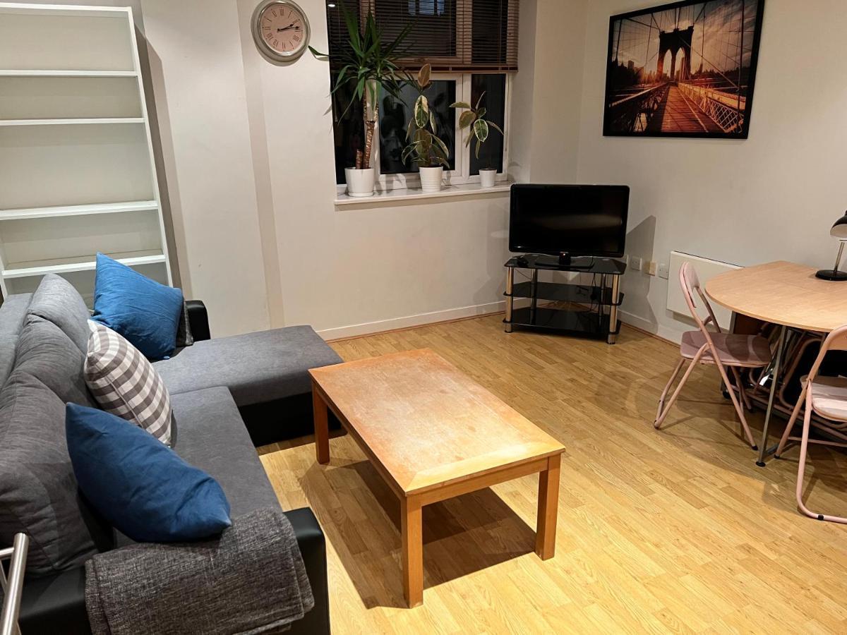 Stunning 2 Bed Flat! Centrally Located In London, Uk! Buitenkant foto
